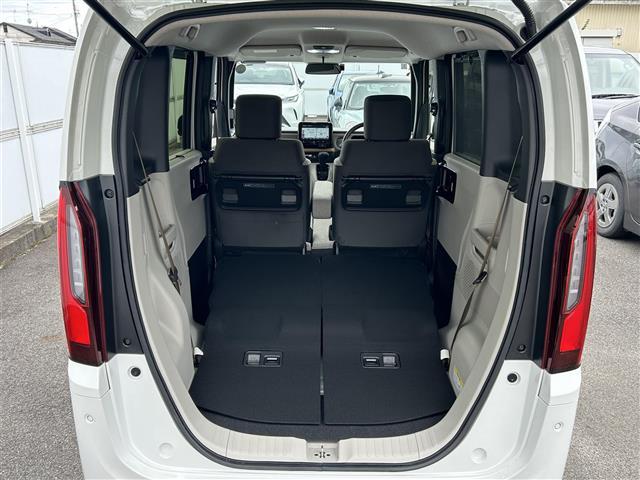N-BOX ベースグレード バックカメラ/Honda SENSING/電動パーキングブレーキ/オートマチックブレーキホールド/コンビニフック付きシートバックテーブル/オートリトラミラー/純正フロアマット/スペアキー/ドアバイザー(38枚目)