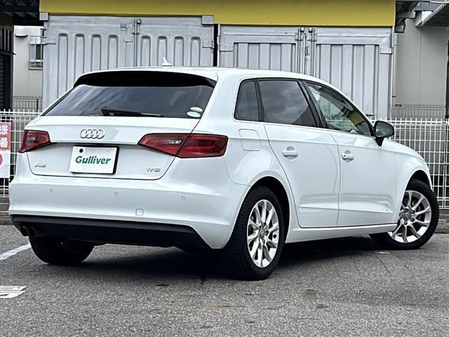 A3 スポーツバック1.4TFSI 純正MMIナビ/AM/FM/CD/DVD/AMI/BT/フルセグ/ジュークBOX/ACC/ETC/クリアランスソナー/オートHIDヘッドライト/ステアリモコン/Audimaltimedia/スペアキー(7枚目)