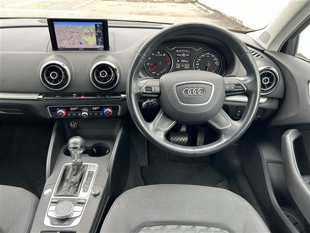 A3 スポーツバック1.4TFSI 純正MMIナビ/AM/FM/CD/DVD/AMI/BT/フルセグ/ジュークBOX/ACC/ETC/クリアランスソナー/オートHIDヘッドライト/ステアリモコン/Audimaltimedia/スペアキー(25枚目)