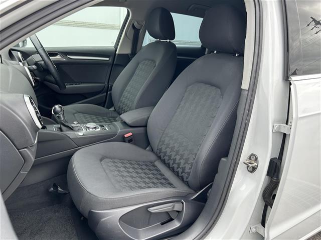 A3 スポーツバック1.4TFSI 純正MMIナビ/AM/FM/CD/DVD/AMI/BT/フルセグ/ジュークBOX/ACC/ETC/クリアランスソナー/オートHIDヘッドライト/ステアリモコン/Audimaltimedia/スペアキー(29枚目)