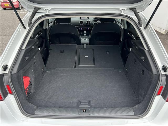 A3 スポーツバック1.4TFSI 純正MMIナビ/AM/FM/CD/DVD/AMI/BT/フルセグ/ジュークBOX/ACC/ETC/クリアランスソナー/オートHIDヘッドライト/ステアリモコン/Audimaltimedia/スペアキー(37枚目)