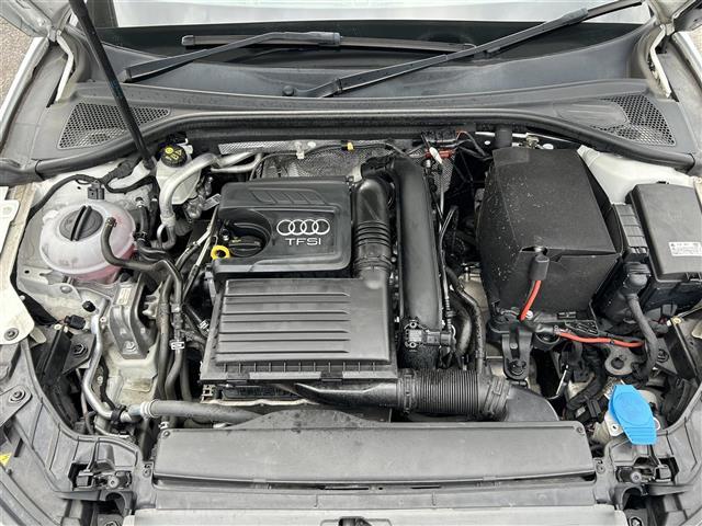 A3 スポーツバック1.4TFSI 純正MMIナビ/AM/FM/CD/DVD/AMI/BT/フルセグ/ジュークBOX/ACC/ETC/クリアランスソナー/オートHIDヘッドライト/ステアリモコン/Audimaltimedia/スペアキー(40枚目)