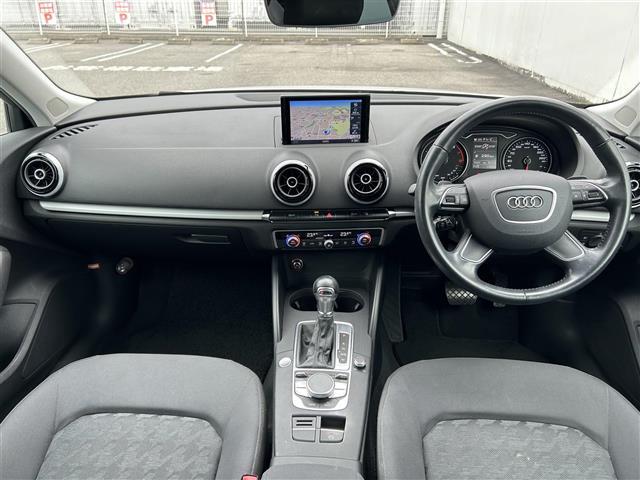 A3 スポーツバック1.4TFSI 純正MMIナビ/AM/FM/CD/DVD/AMI/BT/フルセグ/ジュークBOX/ACC/ETC/クリアランスソナー/オートHIDヘッドライト/ステアリモコン/Audimaltimedia/スペアキー(42枚目)