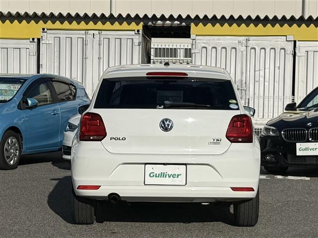 ポロ TSIコンフォートラインアップグレードパック SDナビ/フルセグTV/FM/AM/BT/DS/USB/AUX/バックカメラ/ETC/トノカバー/クルーズコントロール//横滑り防止装置/衝突被害軽減ブレーキ/アイドリングストップ/リモコンキー(3枚目)