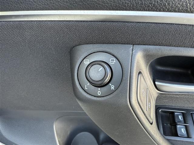 ポロ TSIコンフォートラインアップグレードパック SDナビ/フルセグTV/FM/AM/BT/DS/USB/AUX/バックカメラ/ETC/トノカバー/クルーズコントロール//横滑り防止装置/衝突被害軽減ブレーキ/アイドリングストップ/リモコンキー(17枚目)