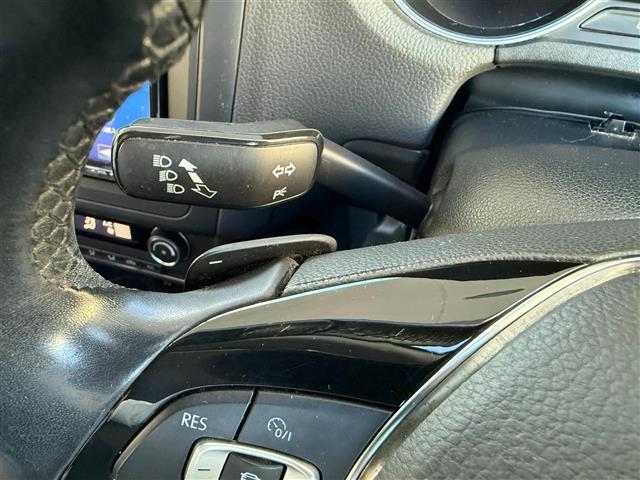 ポロ TSIコンフォートラインアップグレードパック SDナビ/フルセグTV/FM/AM/BT/DS/USB/AUX/バックカメラ/ETC/トノカバー/クルーズコントロール//横滑り防止装置/衝突被害軽減ブレーキ/アイドリングストップ/リモコンキー(22枚目)