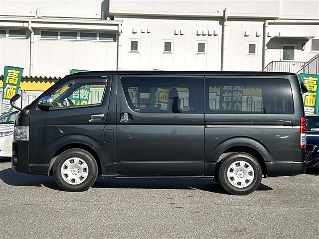 ハイエースバン ロングスーパーGL ワンオーナー/純正SDナビ/AM/FM/CD/DVD/DS/BT/バックカメラ/ETC/両側パワースライドドア/バックドアイージークローザー/リアクーラー/リアヒーター/純正ドアバイザー/スペアキー(4枚目)