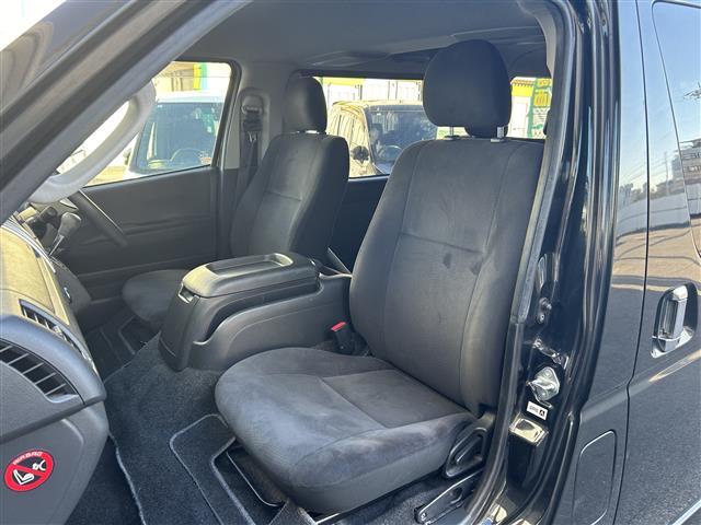 ハイエースバン ロングスーパーGL ワンオーナー/純正SDナビ/AM/FM/CD/DVD/DS/BT/バックカメラ/ETC/両側パワースライドドア/バックドアイージークローザー/リアクーラー/リアヒーター/純正ドアバイザー/スペアキー(24枚目)