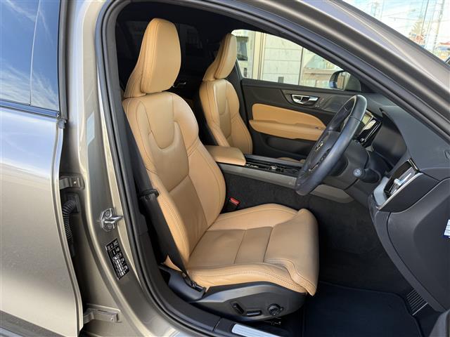 Ｖ６０ クロスカントリー　Ｔ５　ＡＷＤ　ワンオーナー／４ＷＤ／純正ナビ／ルーフレール／ｈａｒｍａｎｋａｒａｄｏｎサウンド／ヘッドアップディスプレイパークアシストパイロット／／アクティブペンティングライト／追従機能付きクルーズコントロール（22枚目）