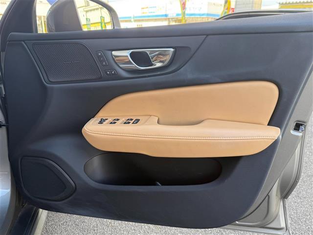 Ｖ６０ クロスカントリー　Ｔ５　ＡＷＤ　ワンオーナー／４ＷＤ／純正ナビ／ルーフレール／ｈａｒｍａｎｋａｒａｄｏｎサウンド／ヘッドアップディスプレイパークアシストパイロット／／アクティブペンティングライト／追従機能付きクルーズコントロール（23枚目）