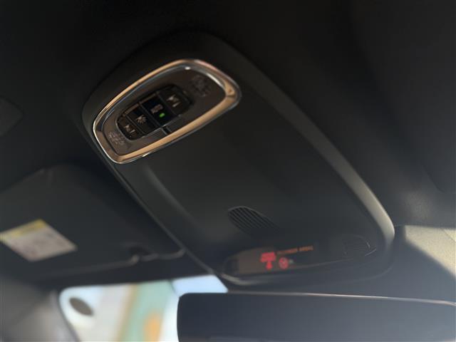 Ｖ６０ クロスカントリー　Ｔ５　ＡＷＤ　ワンオーナー／４ＷＤ／純正ナビ／ルーフレール／ｈａｒｍａｎｋａｒａｄｏｎサウンド／ヘッドアップディスプレイパークアシストパイロット／／アクティブペンティングライト／追従機能付きクルーズコントロール（26枚目）