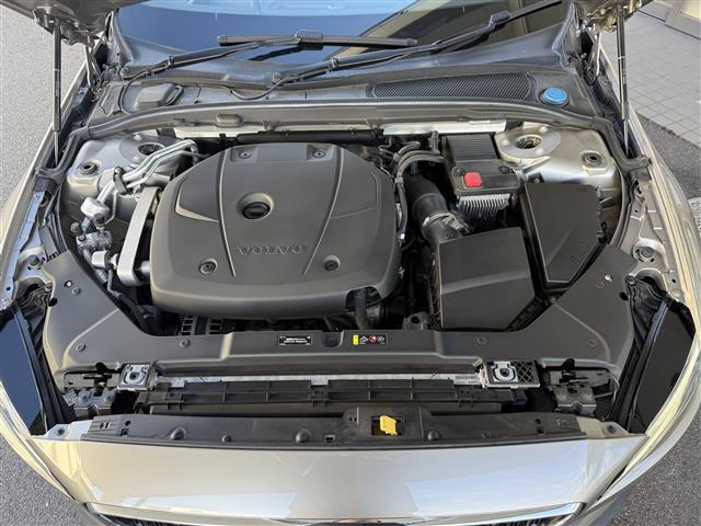 Ｖ６０ クロスカントリー　Ｔ５　ＡＷＤ　ワンオーナー／４ＷＤ／純正ナビ／ルーフレール／ｈａｒｍａｎｋａｒａｄｏｎサウンド／ヘッドアップディスプレイパークアシストパイロット／／アクティブペンティングライト／追従機能付きクルーズコントロール（39枚目）