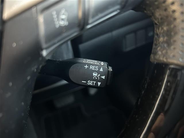 ハリアー プレミアム スタイルモーヴ パノラマルーフ/ALPINEナビ/フルセグTV/バックカメラ/ETC/ドライブレコーダー/レーダークルーズコントロール/プリクラッシュセーフティ/電動リアゲート/オートハイビーム/パワーシート(20枚目)