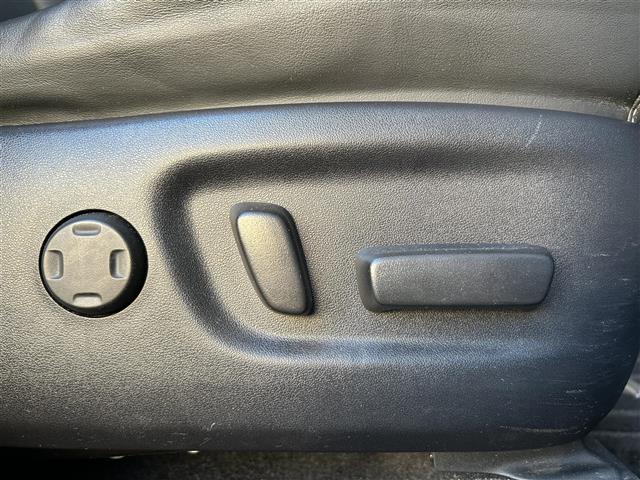 ハリアー プレミアム スタイルモーヴ パノラマルーフ/ALPINEナビ/フルセグTV/バックカメラ/ETC/ドライブレコーダー/レーダークルーズコントロール/プリクラッシュセーフティ/電動リアゲート/オートハイビーム/パワーシート(22枚目)