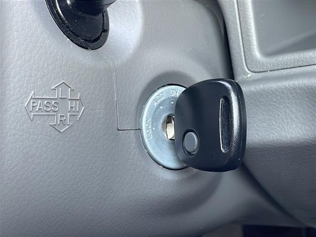 エブリイ ジョインターボ　１オーナ／４ＷＤ／ターボ／ハイルーフ／社外ＣＤオーディオ／純正マット／リモコンキー／スペアキー／新車保証書／取扱説明書（15枚目）