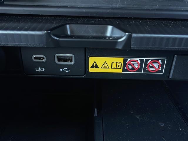 ＲＸ ＲＸ５００ｈ　Ｆスポーツパフォーマンス　１オーナー／パノラマルーフ／ルーフレール／純正１４型ＤＡプラス／パノラミックビュー／ＥＴＣ２．０／デジタルインナーミラー／全席シートベンチレーション／全席パワーシート／パワーバックドア（7枚目）