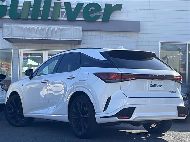 ＲＸ ＲＸ５００ｈ　Ｆスポーツパフォーマンス　１オーナー／パノラマルーフ／ルーフレール／純正１４型ＤＡプラス／パノラミックビュー／ＥＴＣ２．０／デジタルインナーミラー／全席シートベンチレーション／全席パワーシート／パワーバックドア（32枚目）