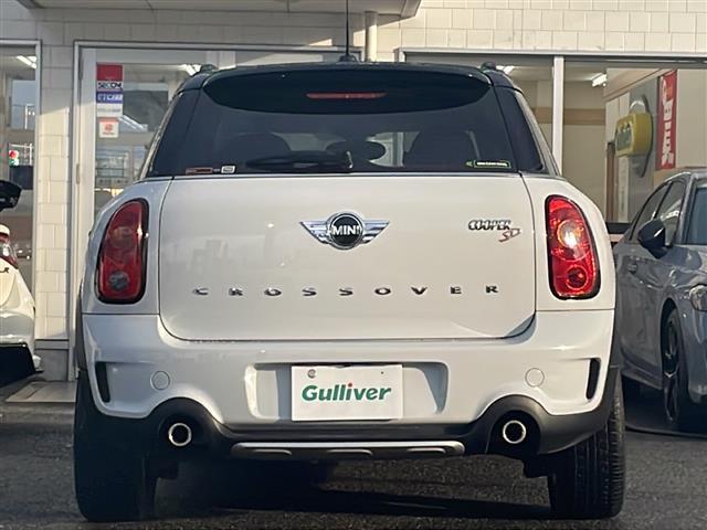 MINI クーパーSD クロスオーバー 社外HDDナビ/フルセグTV/CD/DVD/SD/Bluetooth/Bカメラ/ETC/パドルシフト/ルーフレール/純正18インチAW/プッシュスタート/リモコンキー/スペアキー/フロアマット(31枚目)