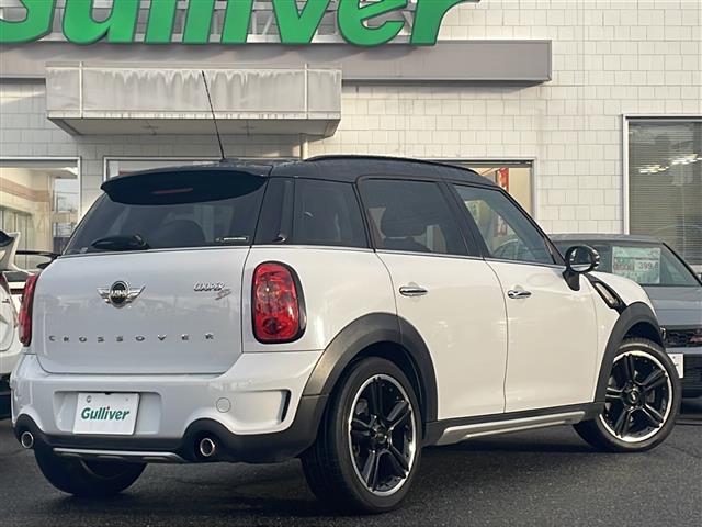 MINI クーパーSD クロスオーバー 社外HDDナビ/フルセグTV/CD/DVD/SD/Bluetooth/Bカメラ/ETC/パドルシフト/ルーフレール/純正18インチAW/プッシュスタート/リモコンキー/スペアキー/フロアマット(33枚目)
