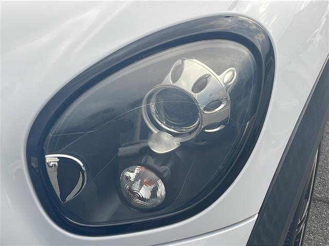 MINI クーパーSD クロスオーバー 社外HDDナビ/フルセグTV/CD/DVD/SD/Bluetooth/Bカメラ/ETC/パドルシフト/ルーフレール/純正18インチAW/プッシュスタート/リモコンキー/スペアキー/フロアマット(37枚目)