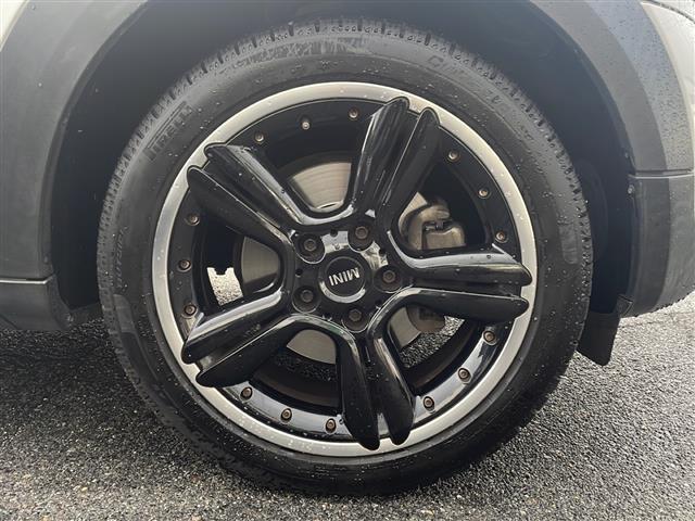 MINI クーパーSD クロスオーバー 社外HDDナビ/フルセグTV/CD/DVD/SD/Bluetooth/Bカメラ/ETC/パドルシフト/ルーフレール/純正18インチAW/プッシュスタート/リモコンキー/スペアキー/フロアマット(38枚目)