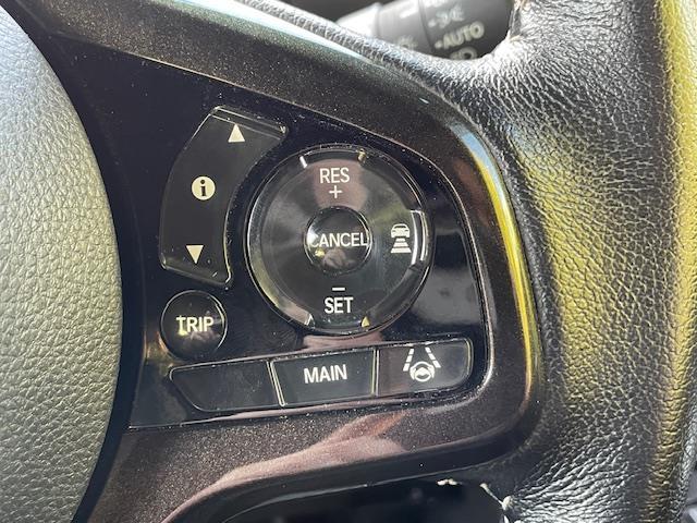 Ｎ－ＢＯＸカスタム Ｇ・Ｌターボホンダセンシング　衝突軽減ブレーキ　社外ナビ　両側パワースライドドア　クルーズコントロール　バックカメラ　車線維持支援システム　ＥＴＣ　ドライブレコーダー　３眼ＬＥＤライト　フォグランプ　カーテンエアバッグ（18枚目）