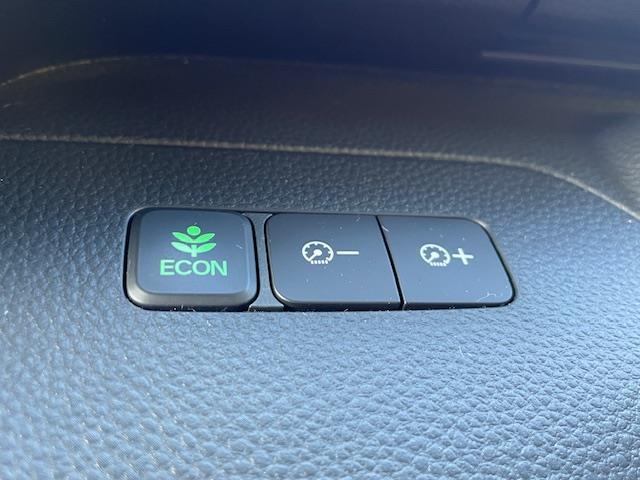 Ｎ－ＢＯＸカスタム Ｇ・Ｌターボホンダセンシング　衝突軽減ブレーキ　社外ナビ　両側パワースライドドア　クルーズコントロール　バックカメラ　車線維持支援システム　ＥＴＣ　ドライブレコーダー　３眼ＬＥＤライト　フォグランプ　カーテンエアバッグ（31枚目）