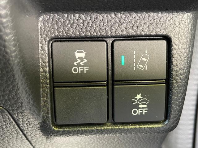 Ｎ－ＢＯＸカスタム Ｇ・Ｌターボホンダセンシング　衝突軽減ブレーキ　社外ナビ　両側パワースライドドア　クルーズコントロール　バックカメラ　車線維持支援システム　ＥＴＣ　ドライブレコーダー　３眼ＬＥＤライト　フォグランプ　カーテンエアバッグ（32枚目）