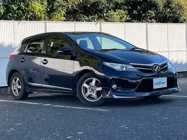 オーリス １５０Ｘ　純正ナビ　バックカメラ　ＥＴＣ　盗難防止装置　フォグランプ　純正フロアマット　パワーステアリング　ＭＴモード付ＡＴ　保証書　取扱説明書　スペアキー×１（4枚目）