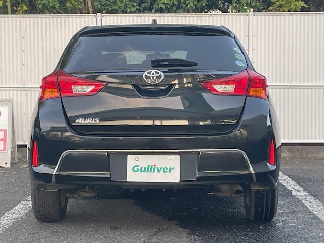 オーリス １５０Ｘ　純正ナビ　バックカメラ　ＥＴＣ　盗難防止装置　フォグランプ　純正フロアマット　パワーステアリング　ＭＴモード付ＡＴ　保証書　取扱説明書　スペアキー×１（9枚目）