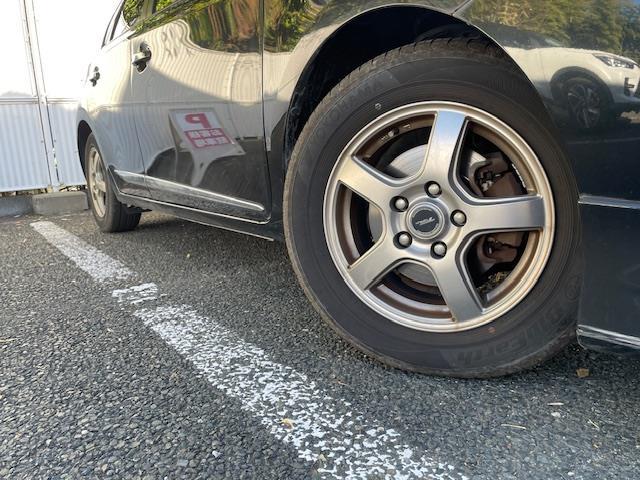 オーリス １５０Ｘ　純正ナビ　バックカメラ　ＥＴＣ　盗難防止装置　フォグランプ　純正フロアマット　パワーステアリング　ＭＴモード付ＡＴ　保証書　取扱説明書　スペアキー×１（14枚目）