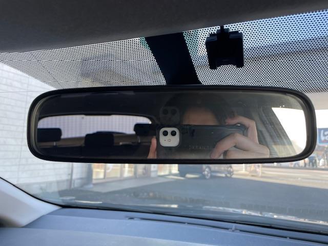 オーリス １５０Ｘ　純正ナビ　バックカメラ　ＥＴＣ　盗難防止装置　フォグランプ　純正フロアマット　パワーステアリング　ＭＴモード付ＡＴ　保証書　取扱説明書　スペアキー×１（34枚目）