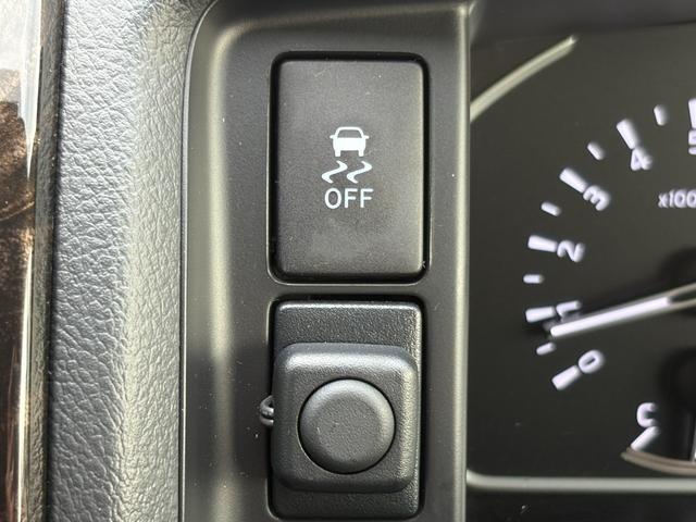 ハイエースバン スーパーＧＬ　ダークプライムＩＩ　両側パワースライドドア　衝突被害軽減ブレーキ　レーンアシスト　オートマチックハイビーム　純正ナビ　フルセグＴＶ　ＣＤ　ＤＶＤ　ＢＴ　バックカメラ　ＥＴＣ　デジタルインナーミラー　ワンオーナー　禁煙車（37枚目）