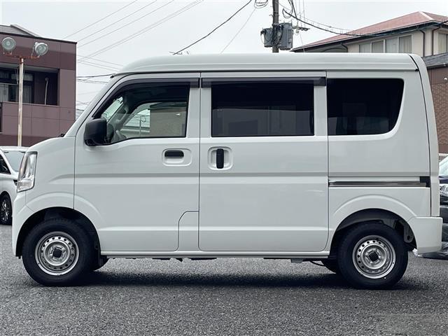 ＮＶ１００クリッパーバン ＤＸ　登録時３４３ｋｍ／ワンオーナー／純正オーディオ／横滑り防止／衝突被害軽減ブレーキ／ふらつき警報／車線逸脱警報／アイドリングストップ／電格ミラー／純正ラバーマット／電源ソケット／ＵＳＢ端子×１　Ｃ端子１（6枚目）
