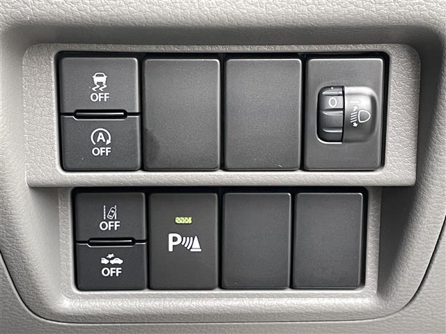 ＮＶ１００クリッパーバン ＤＸ　登録時３４３ｋｍ／ワンオーナー／純正オーディオ／横滑り防止／衝突被害軽減ブレーキ／ふらつき警報／車線逸脱警報／アイドリングストップ／電格ミラー／純正ラバーマット／電源ソケット／ＵＳＢ端子×１　Ｃ端子１（13枚目）