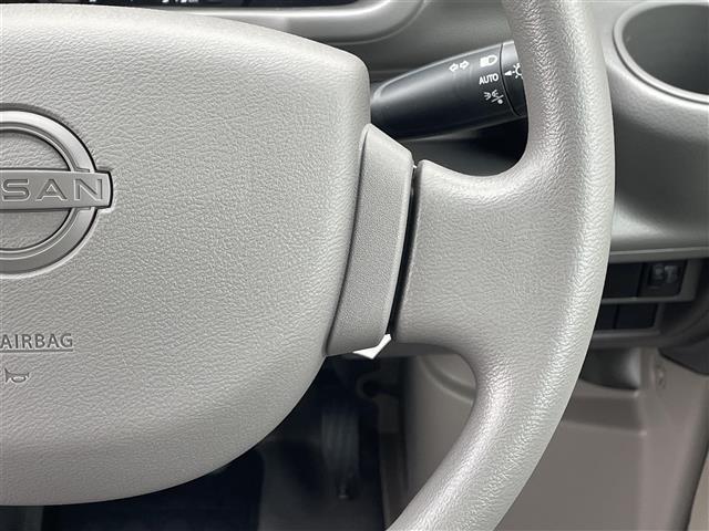 ＮＶ１００クリッパーバン ＤＸ　登録時３４３ｋｍ／ワンオーナー／純正オーディオ／横滑り防止／衝突被害軽減ブレーキ／ふらつき警報／車線逸脱警報／アイドリングストップ／電格ミラー／純正ラバーマット／電源ソケット／ＵＳＢ端子×１　Ｃ端子１（33枚目）