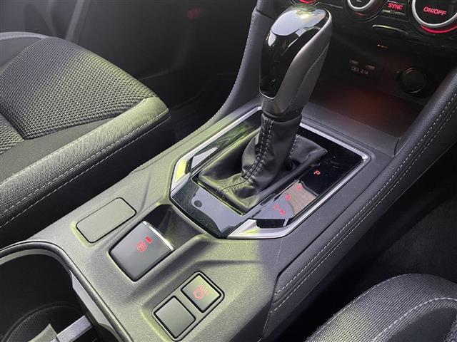 インプレッサスポーツ ２．０ｉ－Ｌアイサイト　ワンオーナー／純正８インチナビ／フルセグＴＶ／バックサイドフロントカメラ／アイサイトｖｅｒ．３／プリクラッシュブレーキ／全車速追従機能付定速クルーズコントロール／ドラレコ／パワーシート／ＥＴＣ２．０（19枚目）