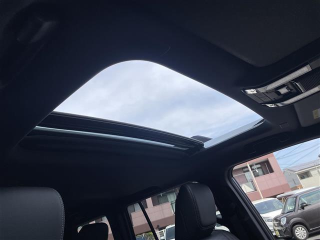ランドクルーザー250 VX ワンオーナー/ムーンルーフ/デジタルインナーミラー/純正12.3インチナビ/ フルセグTV/パノラミックビューモニター/ルーフレール/パワーバックドア/黒レザー/前後ドラレコ/ステアリングヒーター(9枚目)