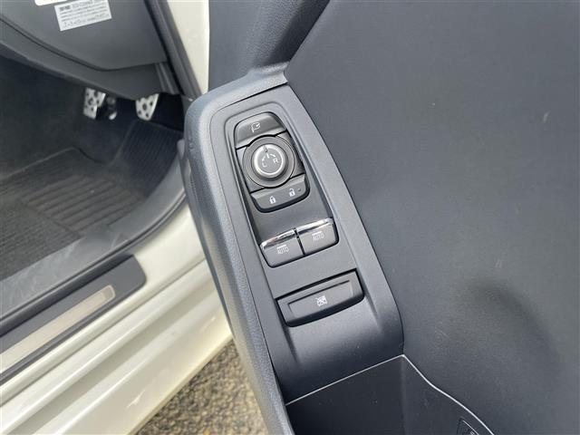 BRZ S MT車/アルパインナビ/Bluetooth/フルセグTV/バックカメラ/後側方警戒支援/クルーズコントロール/純正18インチAW/ドラレコ/ETC2.0/黒ハーフレザーシート/シートヒーター(34枚目)