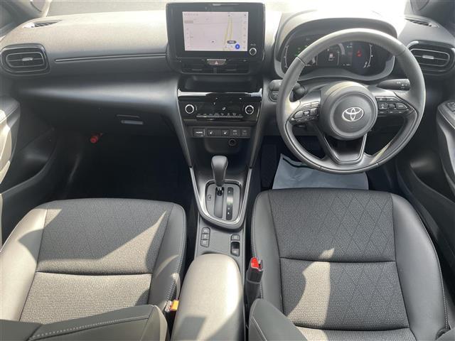 ヤリスクロス ハイブリッドZ ワンオーナー/黒ハーフレザーシート/純正8インチディスプレイオーディオナビキット有/フルセグTV/パノラミックビューモニター/ETC2.0/ブラインドスポットモニター/コーナーセンサー/シートヒーター(2枚目)