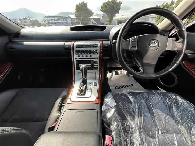 スカイライン 350GT ワンオーナー/サンルーフ/フジツボマフラー/車高調インパルサスペンション/オートクチュール20インチアルミホイール/BOSEサウンド/純正ナビ/黒ハーフレザーシート/積載品オートクチュールグリル(2枚目)