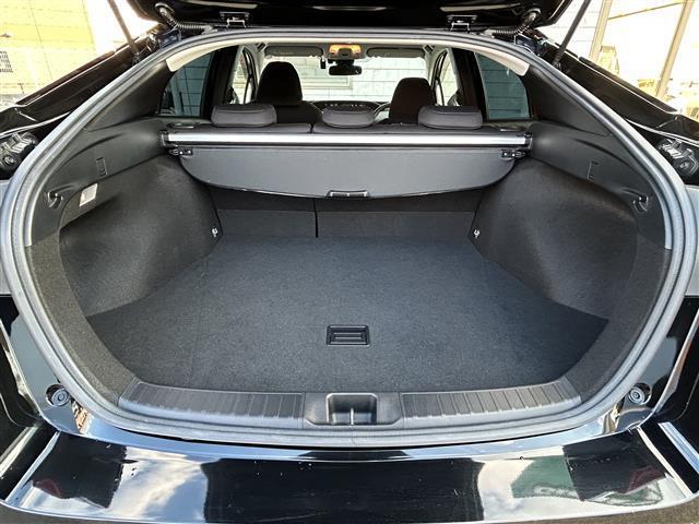 プリウス S 純正9インチナビ/Bluetooth/バックカメラ/ETC/レーンディパーチャーアラート/プリクラッシュS/レーダークルーズコントロール/コーナーセンサー/純正ドラレコ/LEONIS17インチAW(27枚目)