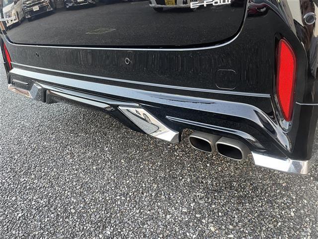 アルファードハイブリッド エグゼクティブラウンジ　ワンオーナー／モデリスタエアロフロント／サイド／リヤ／マルチカラーインテリアイルミ／左右独立ムーンルーフ／純正１４インチフリップダウンモニター／ＪＢＬサウンド／ユニバーサルステップ左右／デジタルＭ（10枚目）