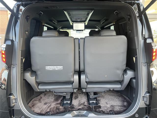 アルファードハイブリッド エグゼクティブラウンジ　ワンオーナー／モデリスタエアロフロント／サイド／リヤ／マルチカラーインテリアイルミ／左右独立ムーンルーフ／純正１４インチフリップダウンモニター／ＪＢＬサウンド／ユニバーサルステップ左右／デジタルＭ（33枚目）