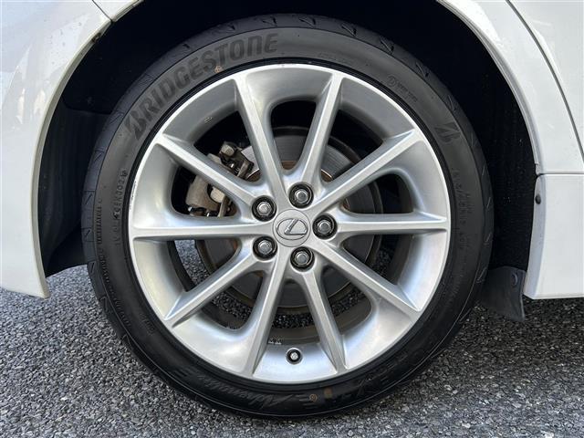 ＣＴ ＣＴ２００ｈ　バージョンＬ　純正ＨＤＤナビ／フルセグＴＶ／バックカメラ／黒レザーシート／ビルトインＥＴＣ／パドルシフト／前後ドライブレコーダーＣＯＭＴＥＣ／クルーズコントロール／コーナーセンサー／ステアリングヒーター／純１７ＡＷ（7枚目）