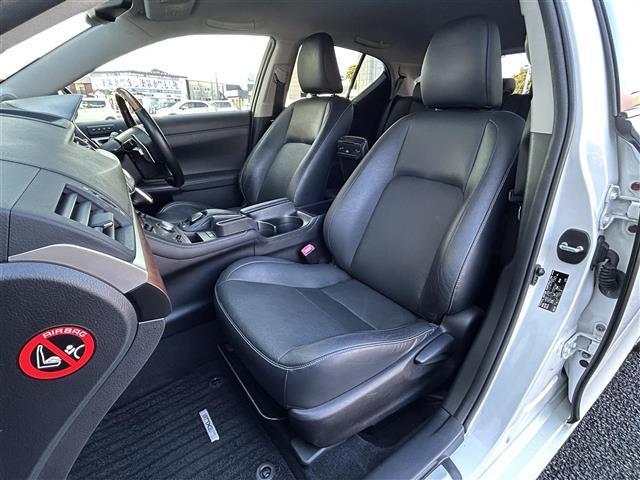 ＣＴ ＣＴ２００ｈ　バージョンＬ　純正ＨＤＤナビ／フルセグＴＶ／バックカメラ／黒レザーシート／ビルトインＥＴＣ／パドルシフト／前後ドライブレコーダーＣＯＭＴＥＣ／クルーズコントロール／コーナーセンサー／ステアリングヒーター／純１７ＡＷ（21枚目）