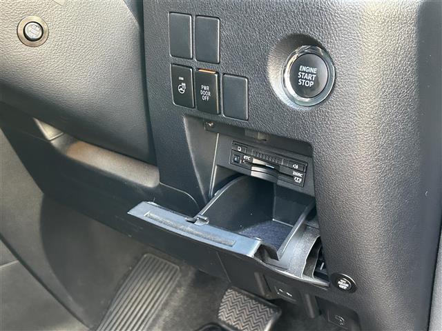 ヴェルファイア 2.5Z Gエディション モデリスタエアロリア/フロントガーニッシュ/ツインムーンルーフ/純正10.1インチフリップダウンモニター/JBLサウンド/純正9インチメーカーナビ/全方位カメラ/黒レザーシート/レーダー探知機/ETC(29枚目)