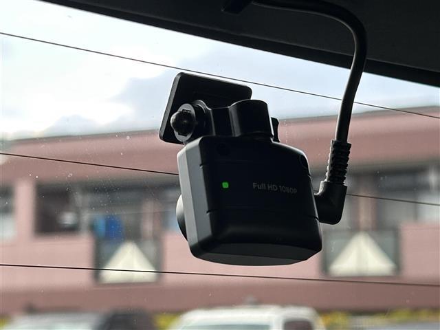 サクラ Ｘ　ワンオーナー車／ＫＥＮＷＯＯＤ９インチナビ／フルセグＴＶ／車線逸脱警報／踏み間違い衝突防止／先行車発進お知らせ／速度／道路標識表示／フロント／リヤソナー／ふらつき警報／前後ドラレコ／充電ケーブル（15枚目）