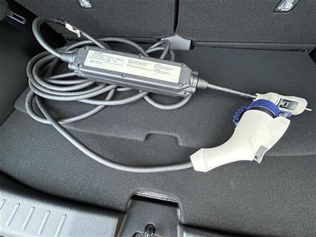 サクラ Ｘ　ワンオーナー車／ＫＥＮＷＯＯＤ９インチナビ／フルセグＴＶ／車線逸脱警報／踏み間違い衝突防止／先行車発進お知らせ／速度／道路標識表示／フロント／リヤソナー／ふらつき警報／前後ドラレコ／充電ケーブル（16枚目）