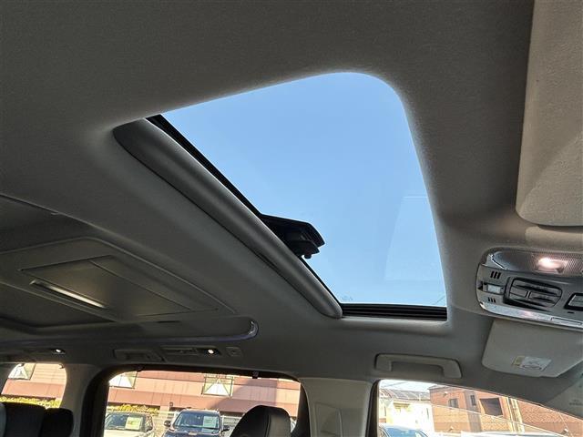 アルファードハイブリッド SR Cパッケージ ワンオーナー/サンルーフ/JBLサウンド/純正12.1インチフリップダウンモニター/デジタルインナーミラー/純正10.5インチナビ/パノラミックビューモニター/黒レザー/ブラインドスポットモニター(8枚目)